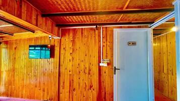 Habitación doble, vista a la montaña | Interior