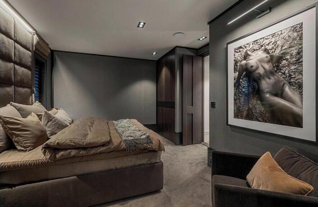 1 slaapkamer, een strijkplank/strijkijzer, gratis wifi, beddengoed