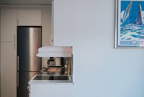 Unclassified image, 2 of 54, button
