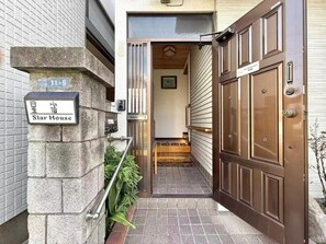 Unclassified image, 5 of 13, button - Tokyo Star House-Shinkoiwa (Katsushika City)