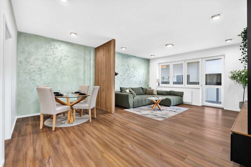 Sophisticated Apartment for 6 - Old Town BA