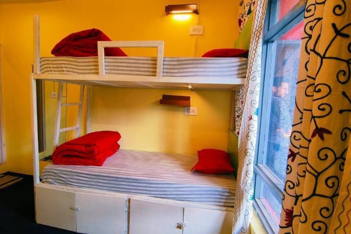 Asrama Umum, balkon, pemandangan gunung | Wi-Fi gratis