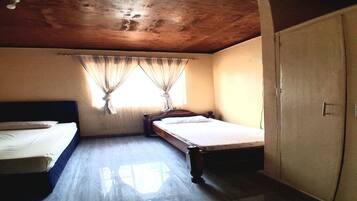 2 Schlafzimmer, Bügeleisen/Bügelbrett, WLAN