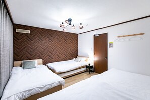 Desk, free WiFi, bed sheets - NEW OPEN Relax in a private sauna | Parking avai / Sapporo City Hokkaidō (Sapporo City)