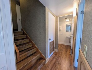 Bathroom - The Nature Lodge: Secluded Cabin on 5 Acres (Government Camp)