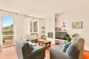 スマートテレビ、暖炉