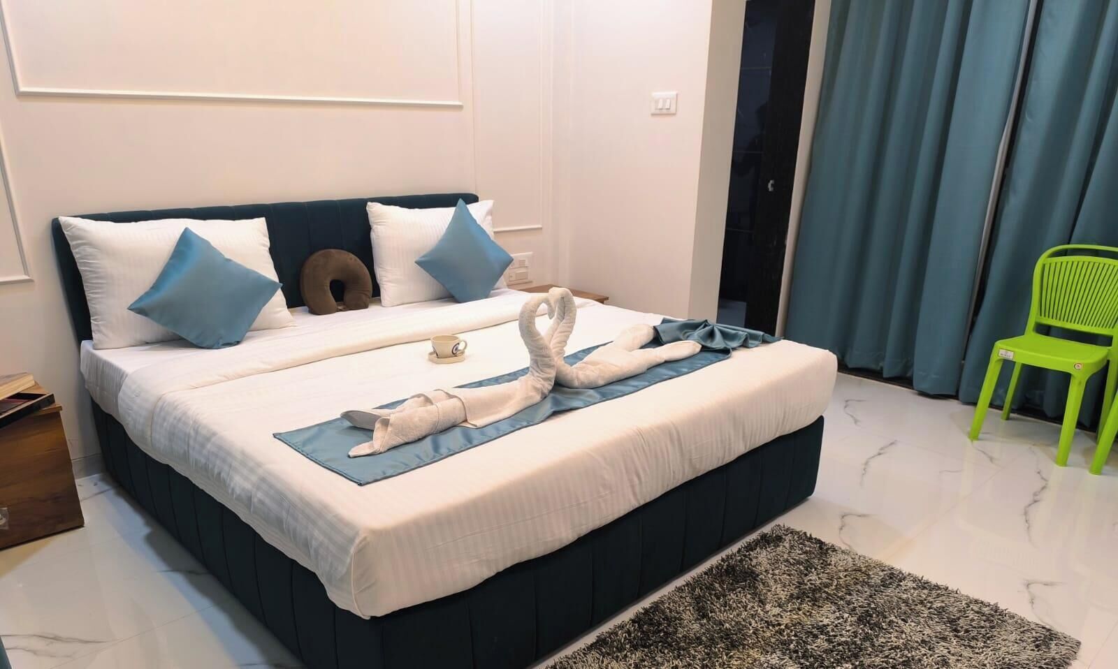 Deluxe Room | Free WiFi