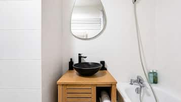 Shower, hair dryer, shampoo