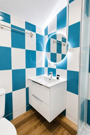 Shower, hair dryer
