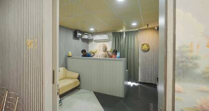 Rajdhani Premium Hotel