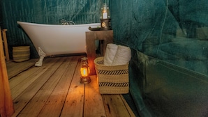 Superior Tent | Bathroom - Amani Lamai Luxury Camp (Nyanungu)