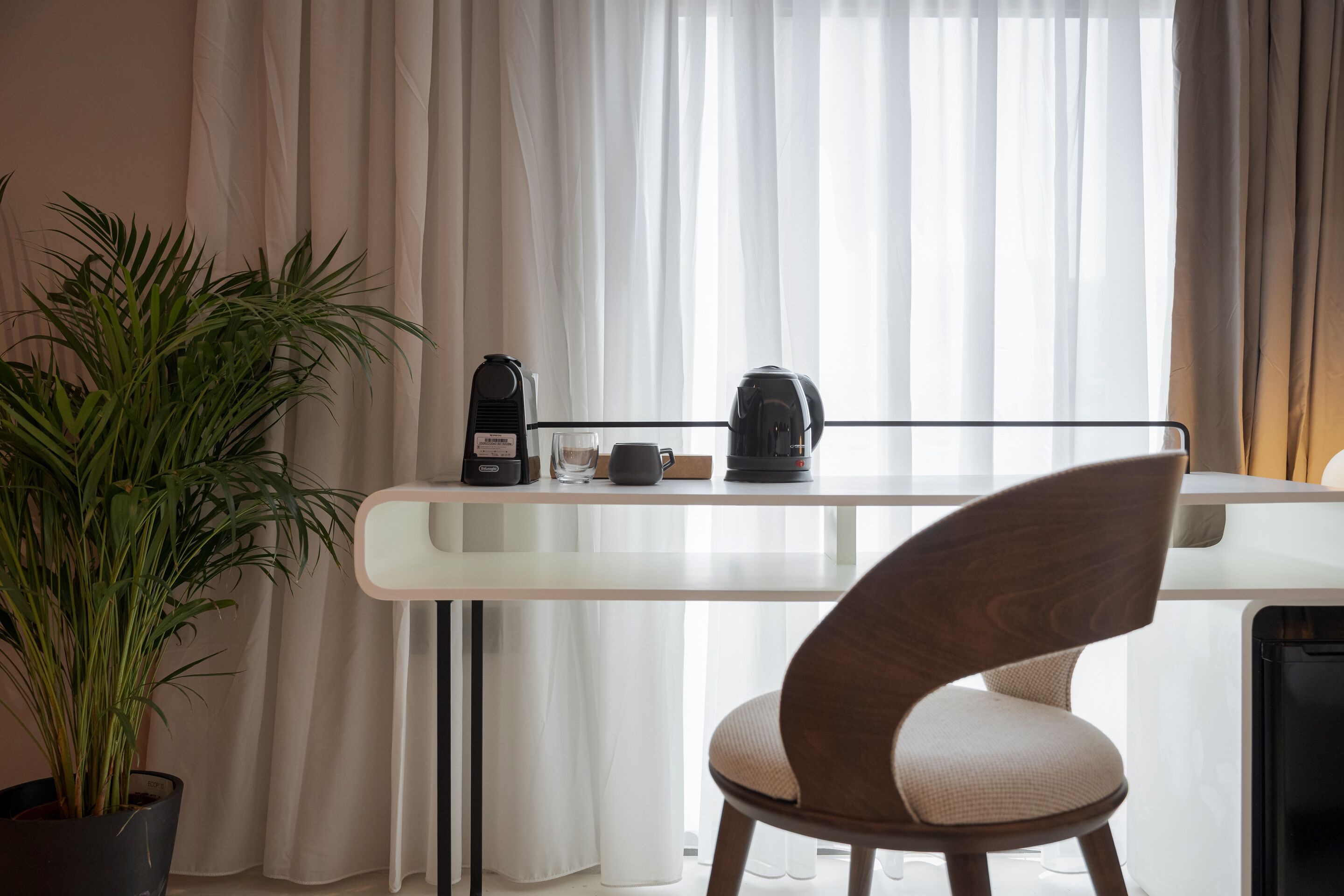 Junior Suite, City View | In-room safe, desk, blackout drapes, soundproofing