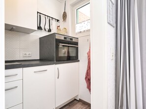 Private kitchen - Ankertied: Your cozy vacation apartment in Büsum, near the sea (Büsum)