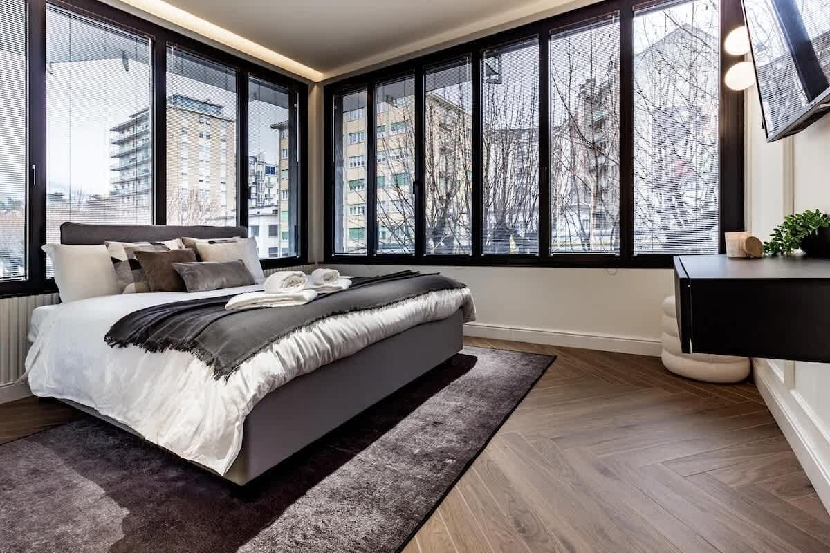WiFi, bed sheets