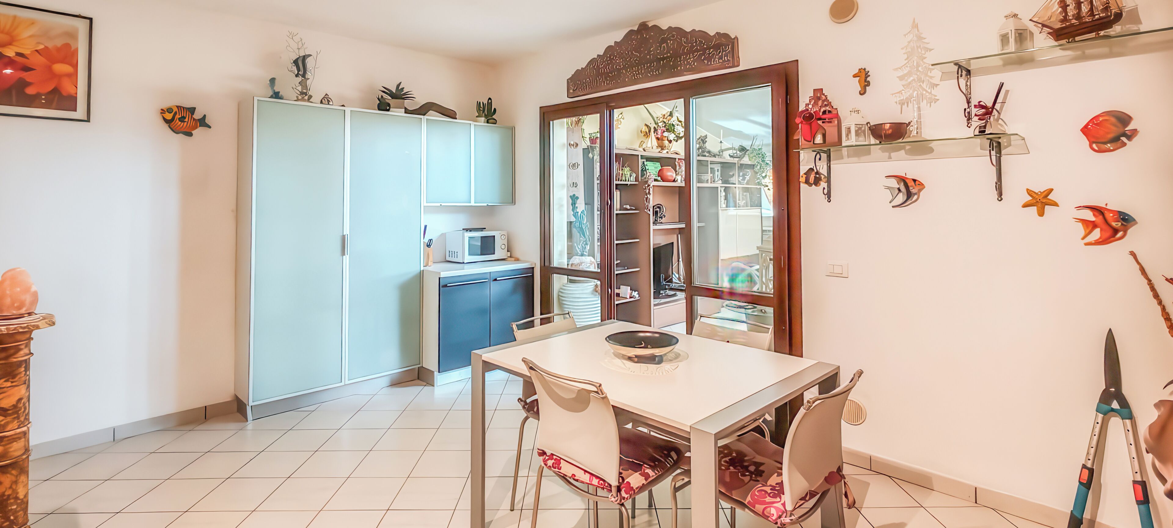 Apartment, Patio, Sea View | Bahagian dalam