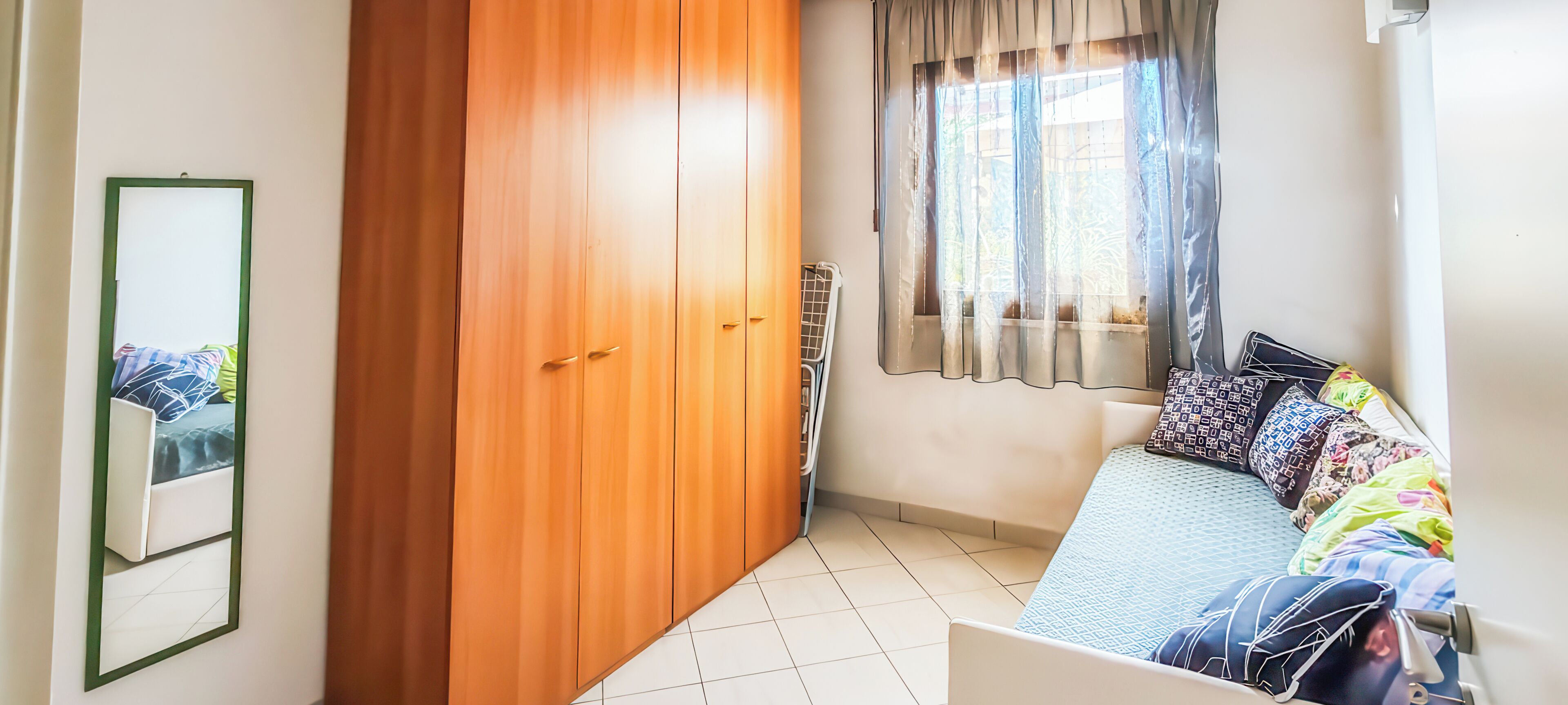 Apartment, Patio, Sea View | Bahagian dalam
