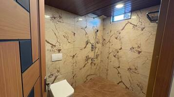 Eenpersoonskamer | Badkamer