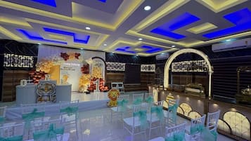 Banquet hall