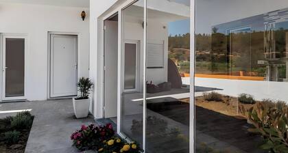 Room 'Suite King 1' with Mountain View, Shared Pool and Wi-Fi