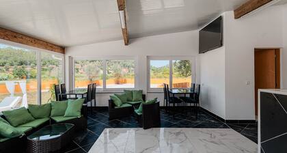 Local Accommodation Tomar