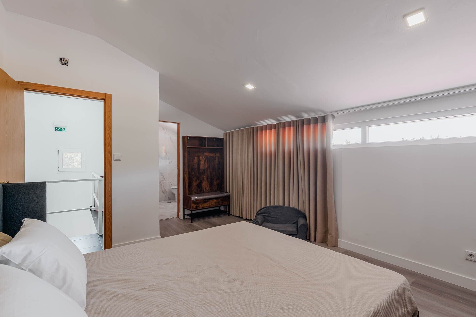 1 quarto, ferros/tábuas de passar roupa, Wi-Fi, roupa de cama