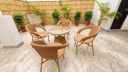 Anantam Stays By Hotel Bhopal Palace