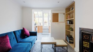 Unclassified image, 3 of 20, button - Lovely Garden Flat in Kentish Town (Greater London)