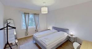 Free WiFi - Charming 3 Bedroom Retreat (Zürich)
