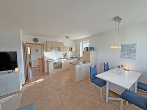 Dining - Vrbo Property (Glowe)