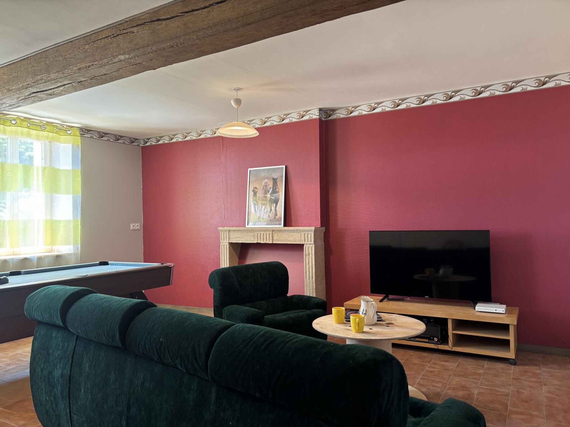 Téléviseur, foyer