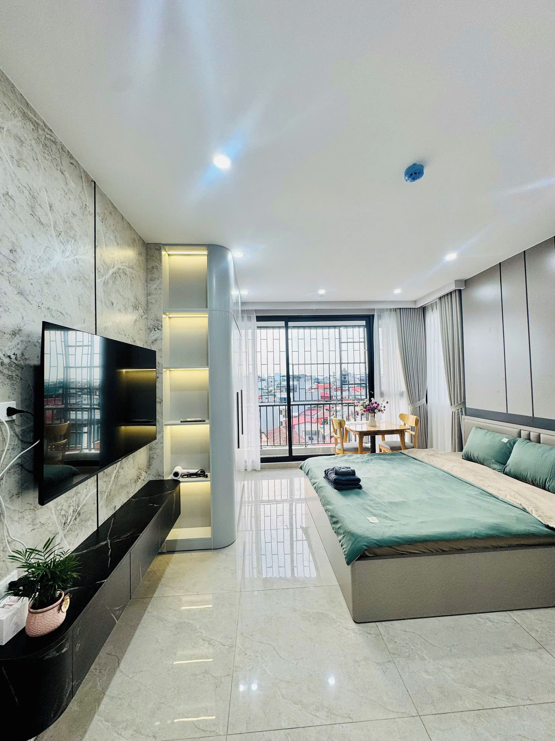 Deluxe Apartment, Balcony, City View | Interior