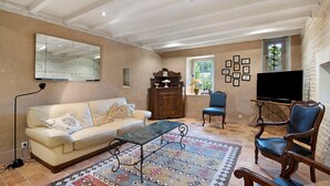 Unclassified image, 2 of 48, button - Holiday Home “Le Pressoir” with Lake View, Private Terrace and Wi-Fi (Ponts sur Seulles)
