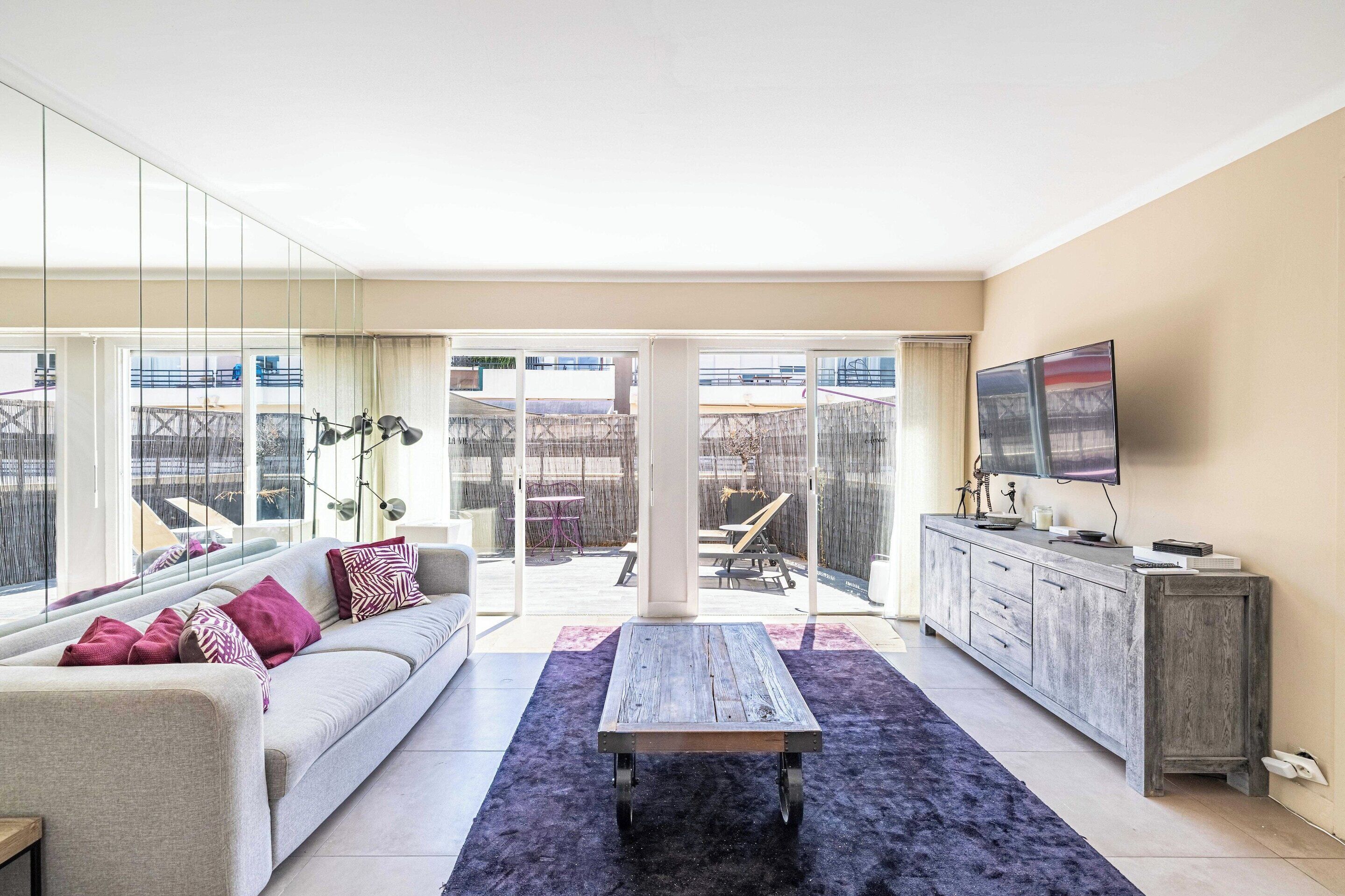 Apartment | Living area