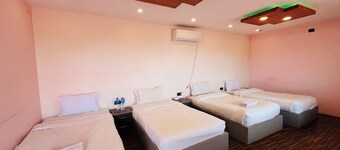 Hotel Gadhi View and Resort