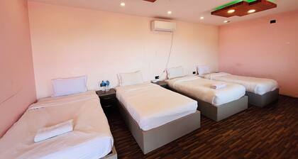 Hotel Gadhi View and Resort