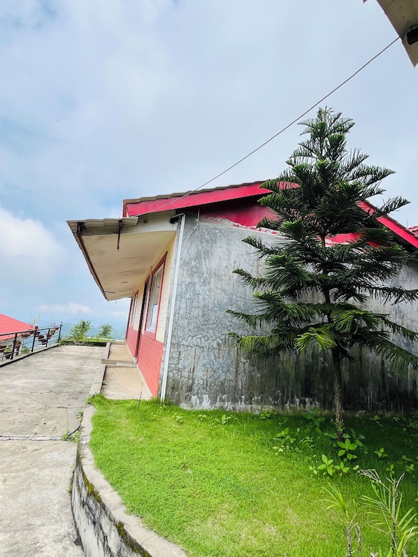 Exterior - Hotel Gadhi View and Resort (Makwanpurgadhi)