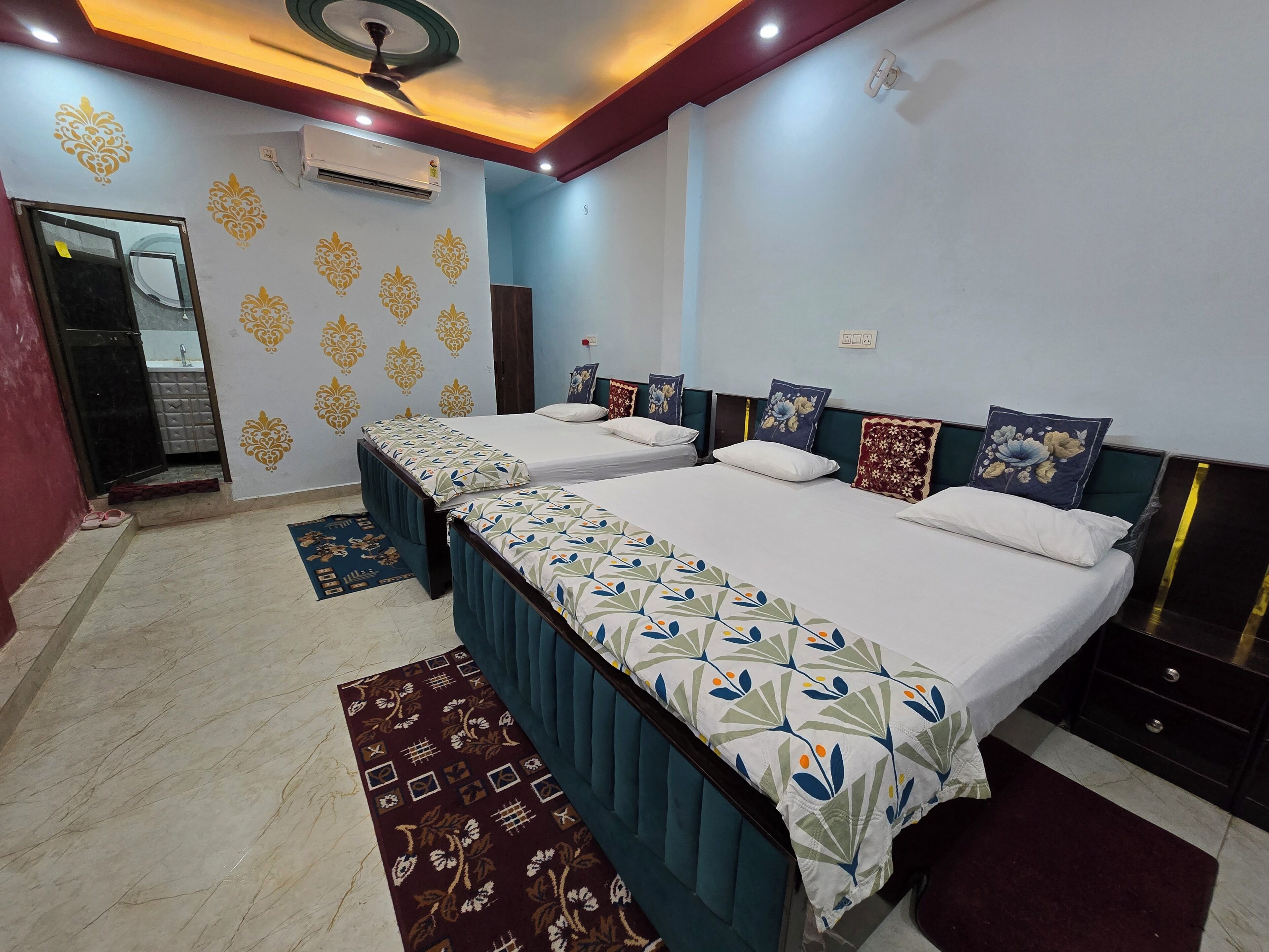 Deluxe Quadruple Room