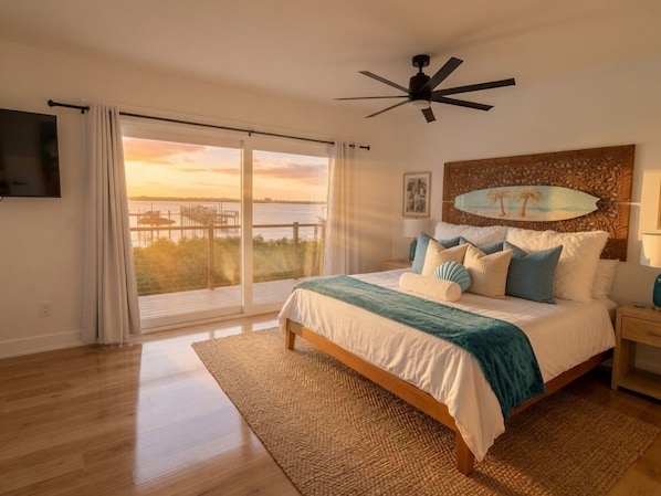 Room - Luxury Waterfront Retreat | Boat Slip & Pool (Saint Augustine)