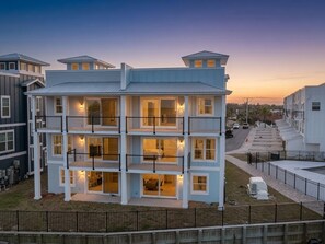 Exterior - Luxury Waterfront Retreat | Boat Slip & Pool (Saint Augustine)