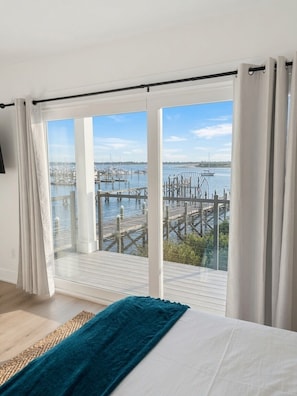 Room - Luxury Waterfront Retreat | Boat Slip & Pool (Saint Augustine)