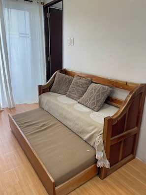 Room - Aesthetic Cozy 2 Bedroom Condo Unit Perfect for 4-8 guests (Baguio)