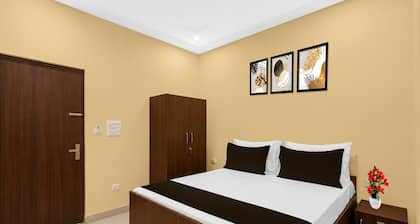 Classic Hotel Lavish Inn