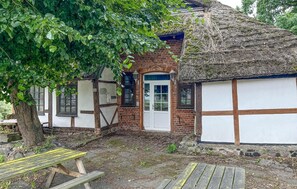 Exterior - Lovely apartment in Kalkhorst with WiFi (Kalkhorst)