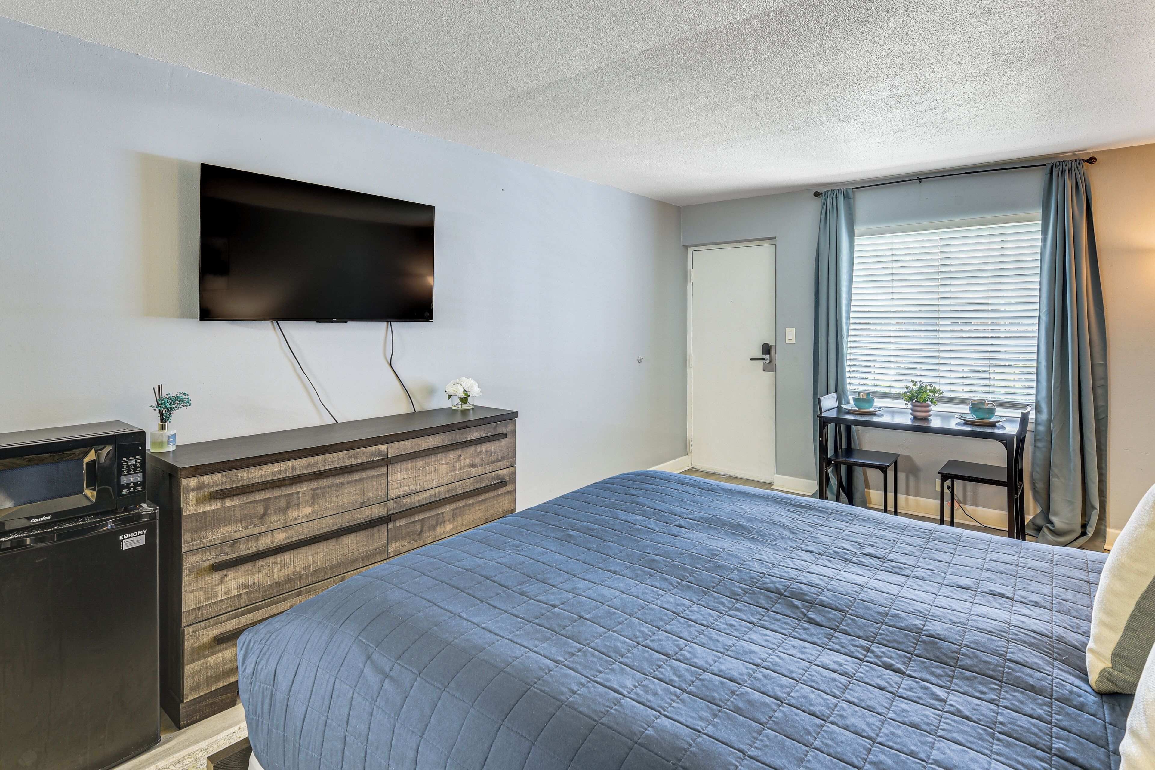 Apartment (0 Bedroom) | Interior