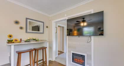 Walk to Historic Dtwn Tuskegee! Apt w/ Shared Yard