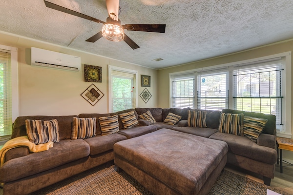 Apartment (2 Bedrooms) | Front of property