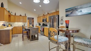 Rumah (4 Bedrooms) | Interior