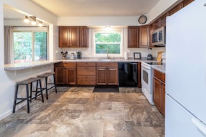 House (3 Bedrooms) | Interior - Cozy Northeast Montana Retreat - Hunters Welcome (Plentywood)