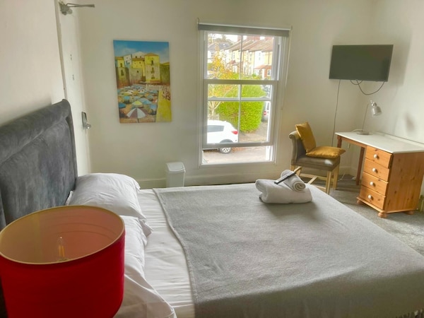 Golden Triangle Rooms - Norwich