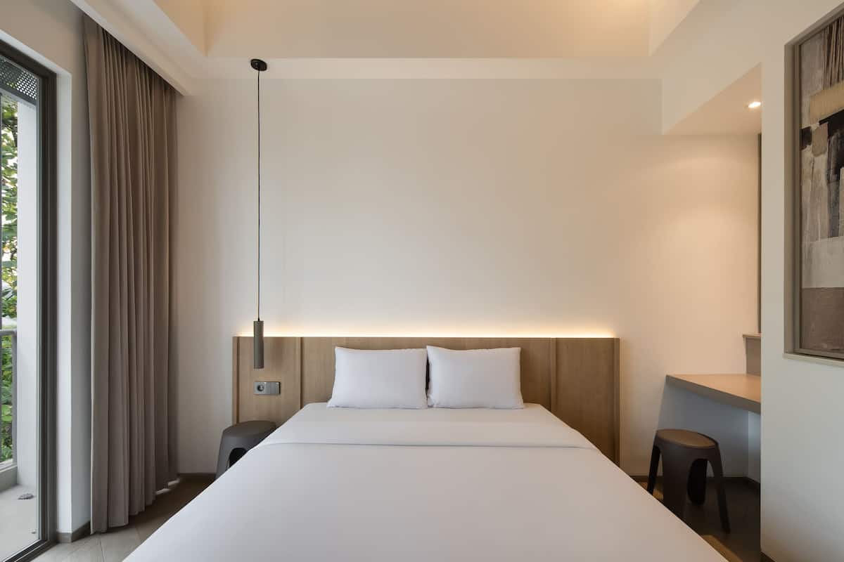 Premium Room | WiFi (free), bed sheets